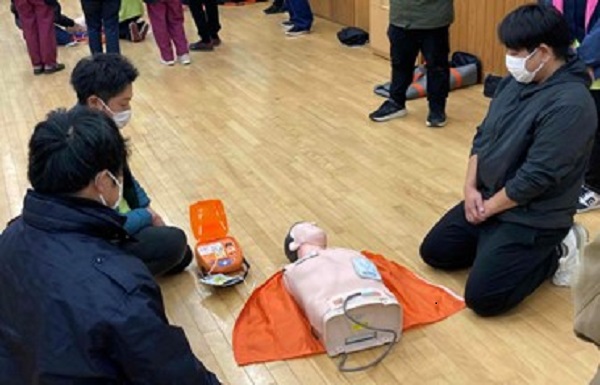 職員研修会を実施しました（心肺蘇生法・AEDの使用方法）